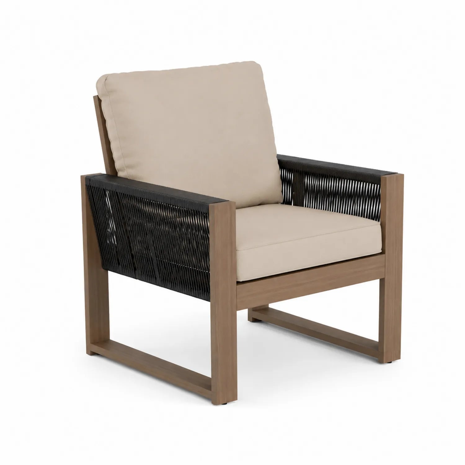 Fauteuil extérieur en bois avec accoudoirs en corde et coussins beiges